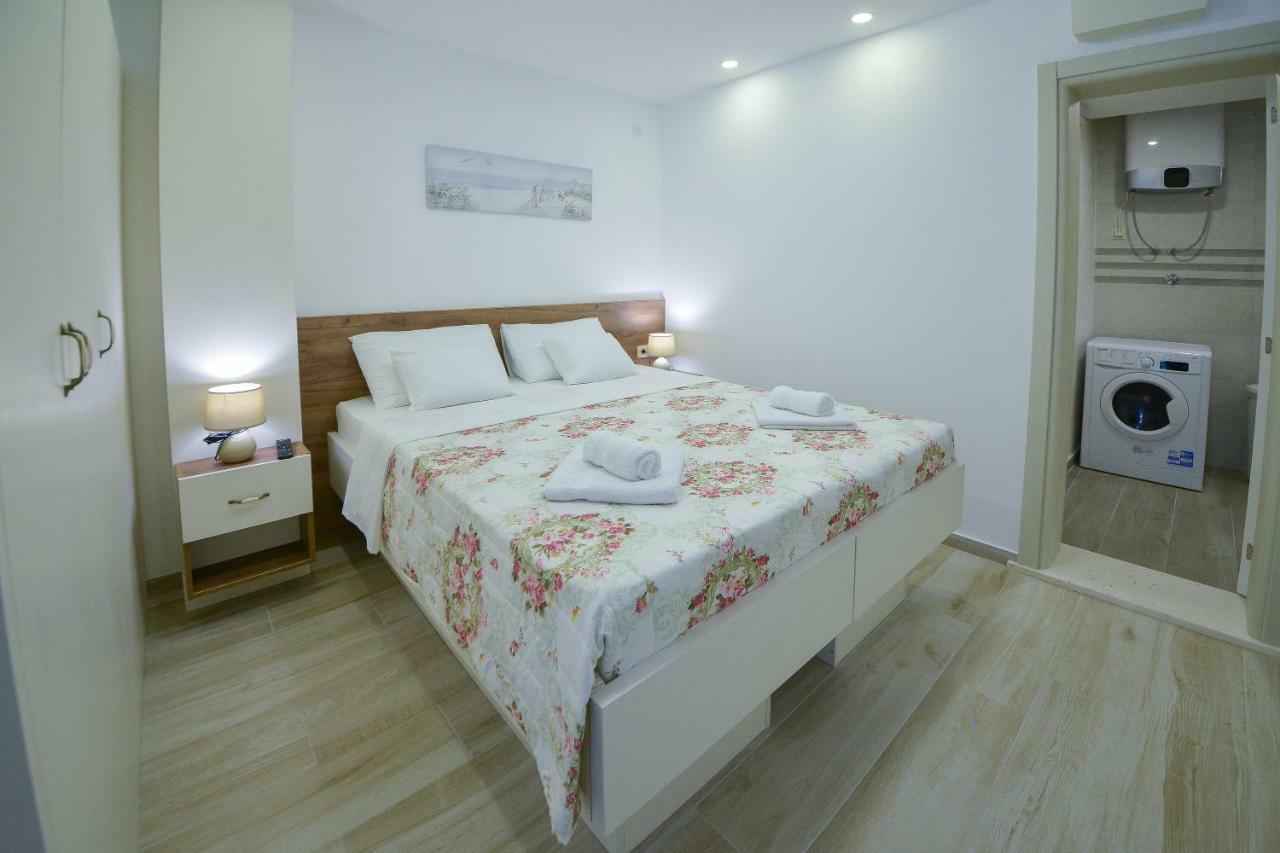 Brand New Apartments 스베티스테판 외부 사진